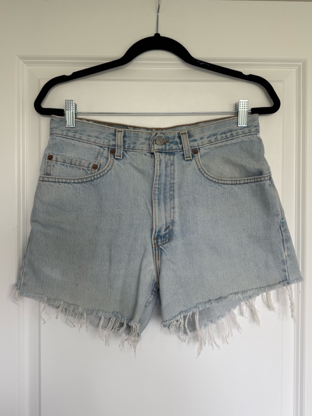 Vintage Levi 505 Cutoff Light Wash Denim Shorts 32x32 (30 inch waist)
